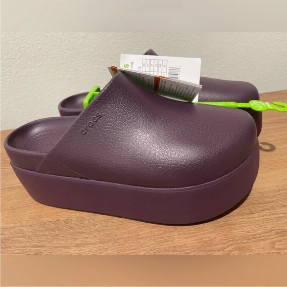 NWT CROCS Women's Dylan Platform Clogs Size 7 - Picture 3 of 6